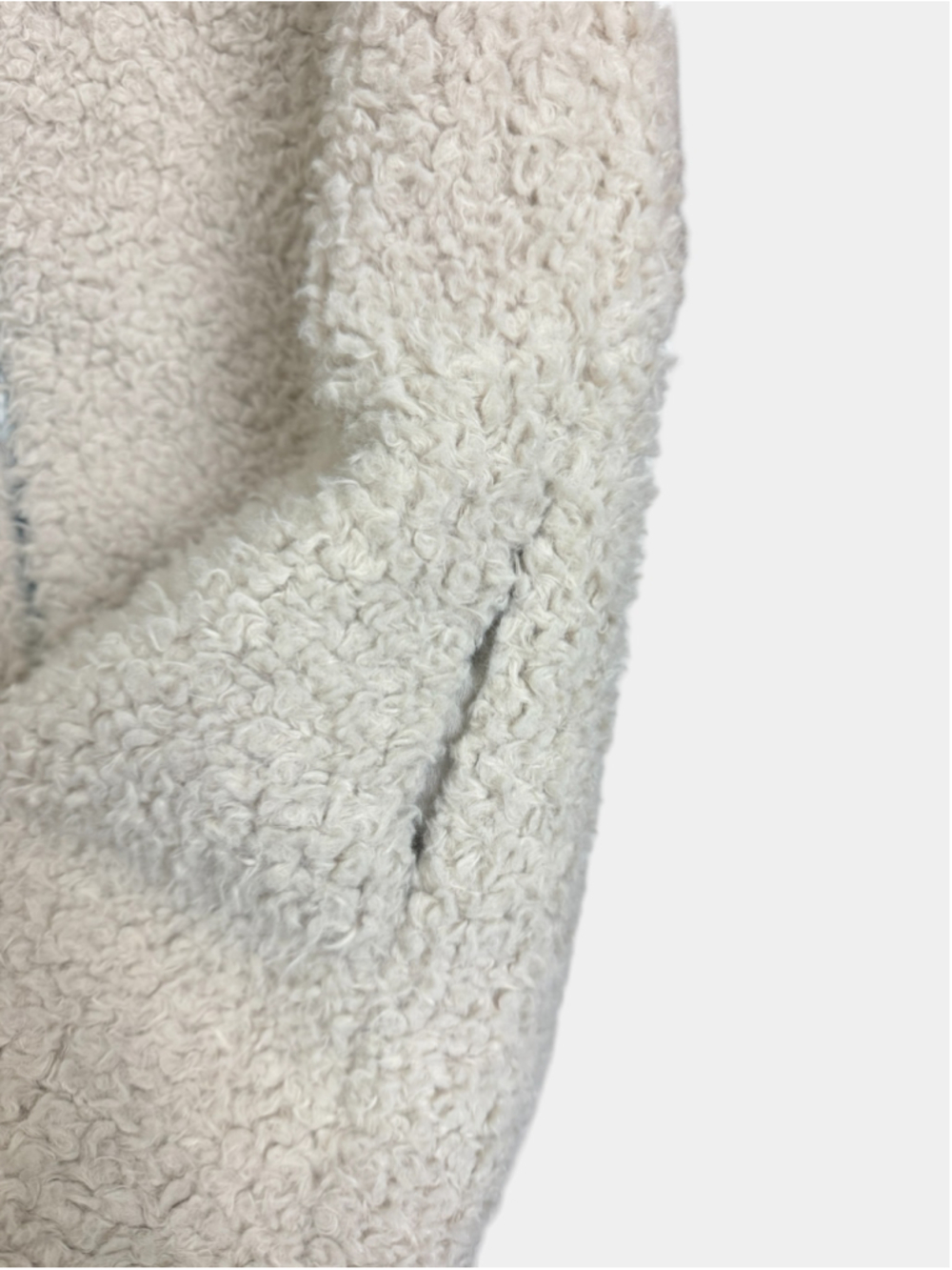 Aritzia WILFRED Chatou Sherpa Cream Vest, Casual Streetwear, Sz M - Picture 10 of 16